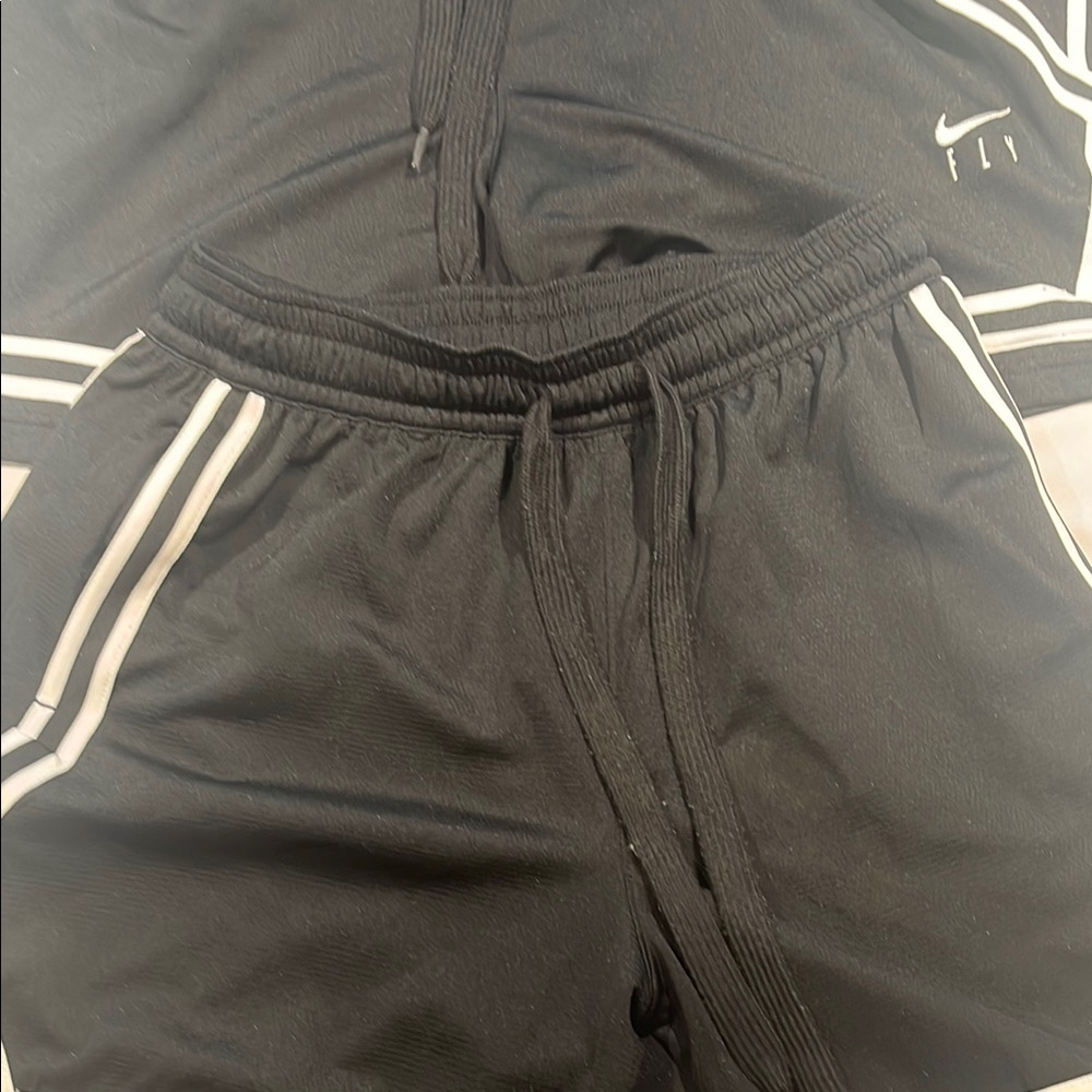 Nike Black Athletic Shorts with Moisture-Wicking Fabric